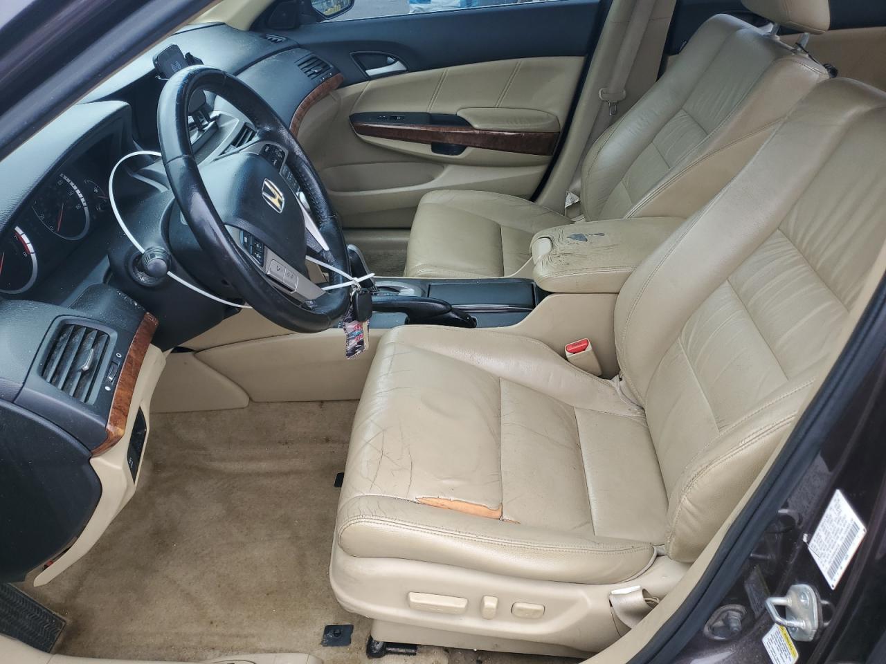 2011 Honda Accord Exl VIN: 1HGCP3F85BA004230 Lot: 85364525