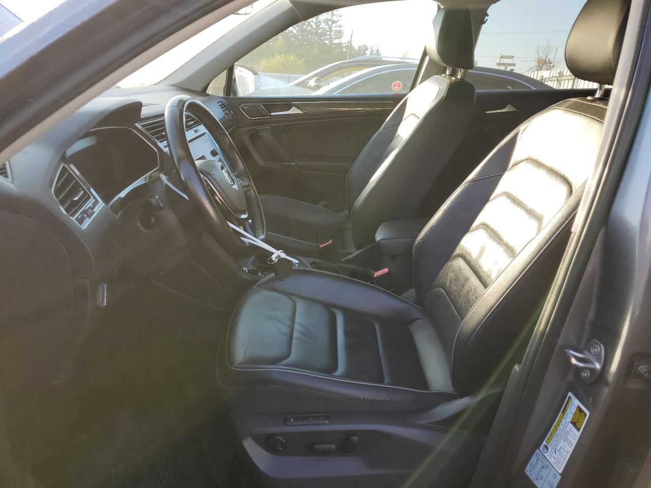 2018 Volkswagen Tiguan Sel Premium VIN: 3VV4B7AX0JM198885 Lot: 85664055