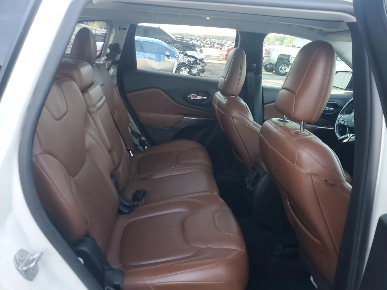 2019 Jeep Cherokee Overland VIN: 1C4PJMJX8KD291616 Lot: 82259045