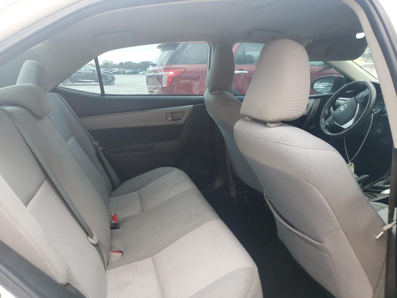 2014 Toyota Corolla L VIN: 5YFBURHE0EP101585 Lot: 82354455