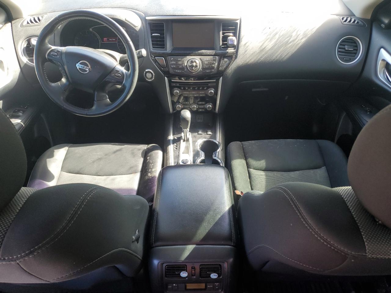 2018 Nissan Pathfinder S VIN: 5N1DR2MM2JC620151 Lot: 82431045