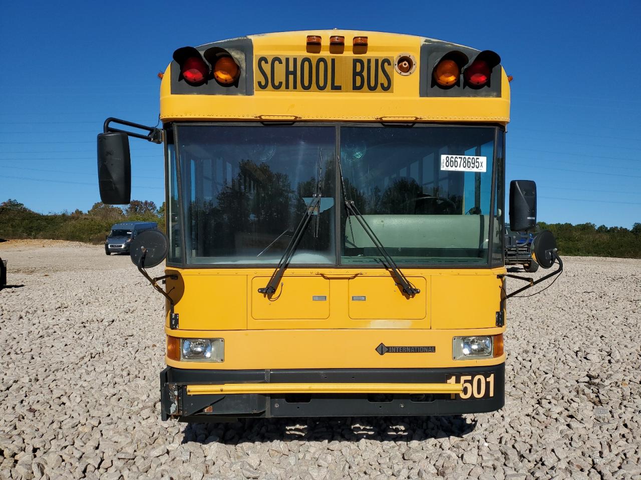 2000 International 3000 3000 VIN: 1HVBJABNXYA928290 Lot: 86678695