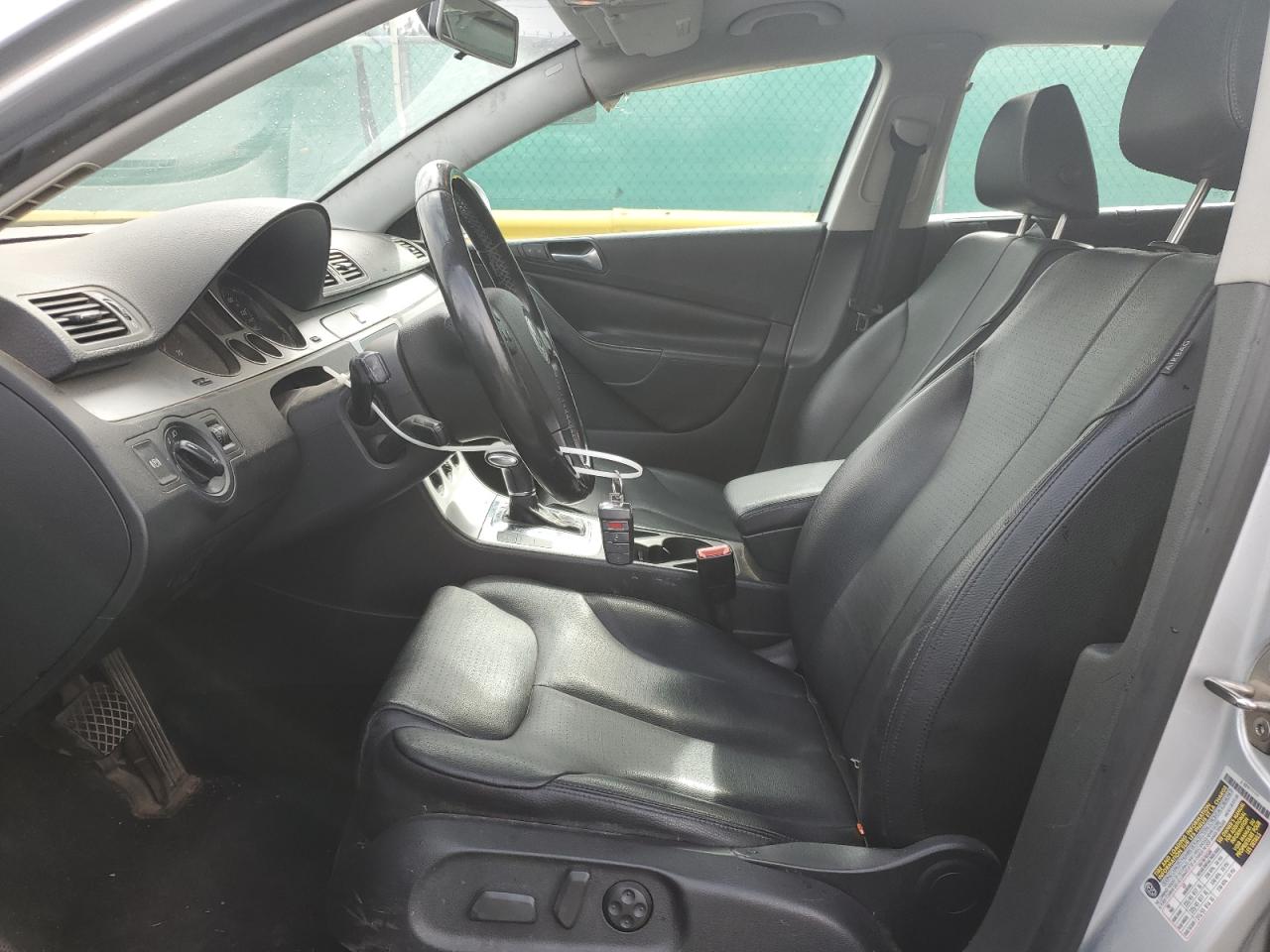 2009 Volkswagen Passat Turbo VIN: WVWJK73C49P002979 Lot: 90332665