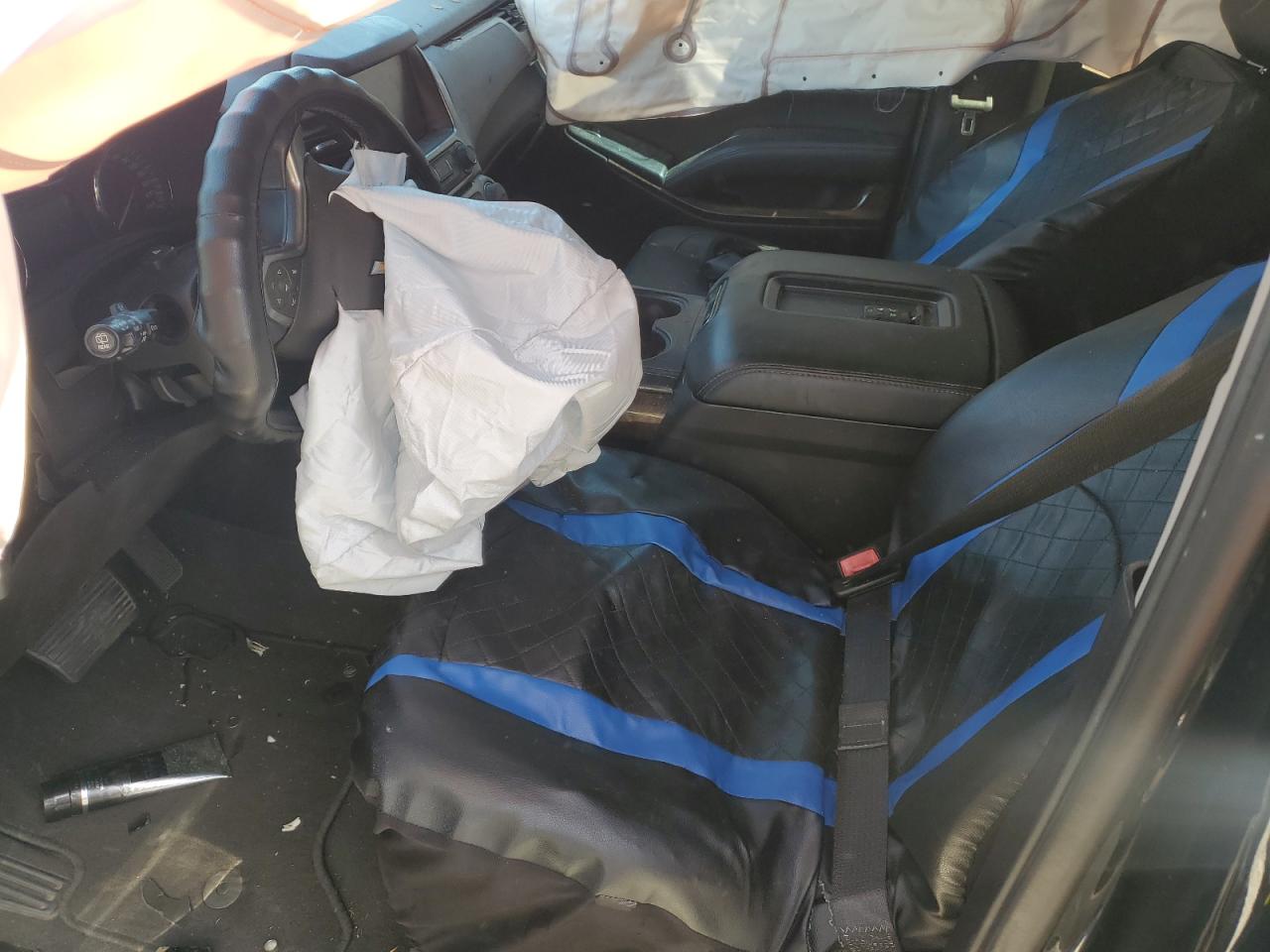 2019 Chevrolet Tahoe C1500 Lt VIN: 1GNSCBKC2KR207627 Lot: 84772175