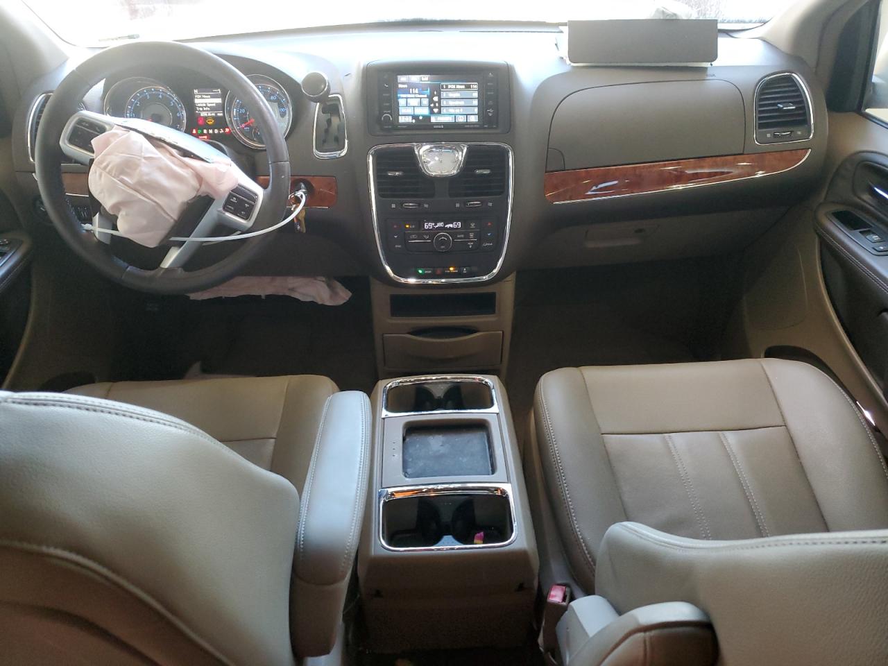 2016 Chrysler Town & Country Touring VIN: 2C4RC1BG8GR255137 Lot: 86784635