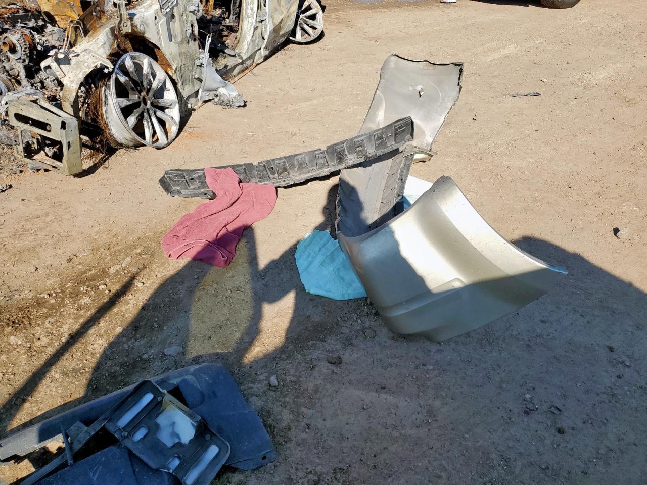 2010 Ford Escape Xlt VIN: 1FMCU0DG2AKC72060 Lot: 86090615