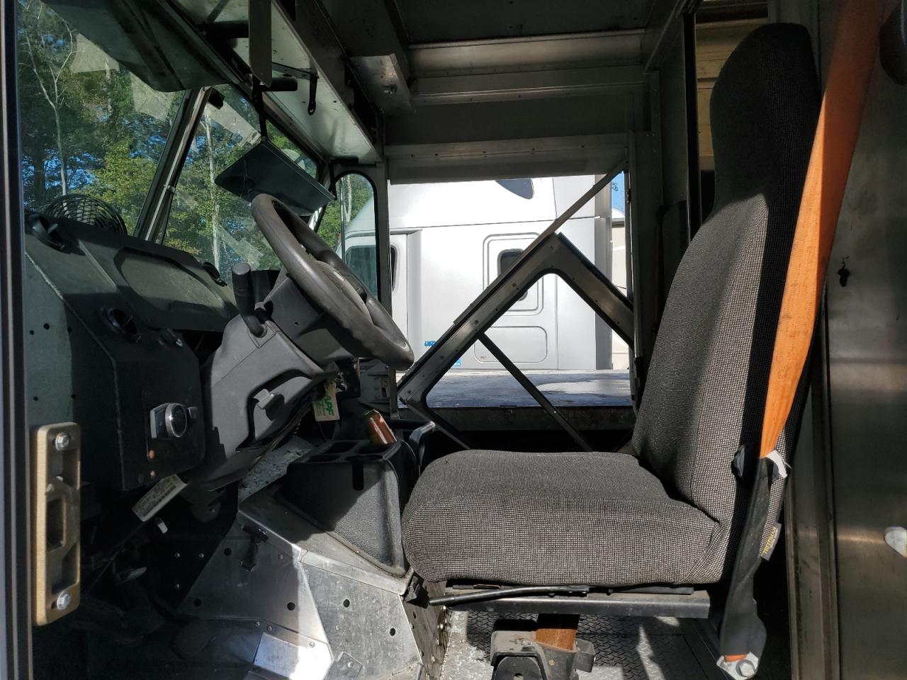2021 Ford Econoline - Delivery Truck VIN: 1FC3E4KK8MDC40528 Lot: 85725915