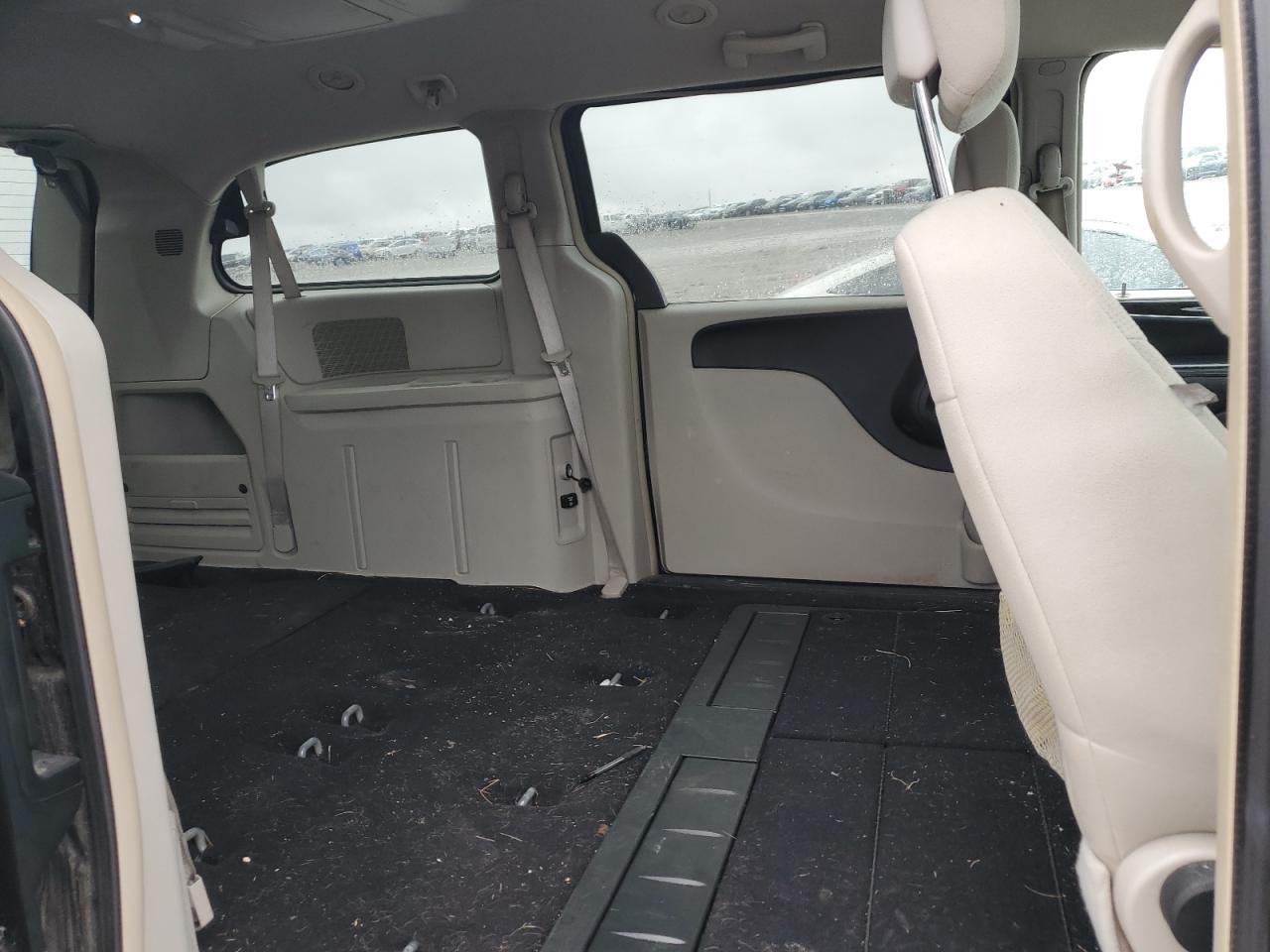 2011 Chrysler Town & Country Touring VIN: 2A4RR5DGXBR713881 Lot: 90097825