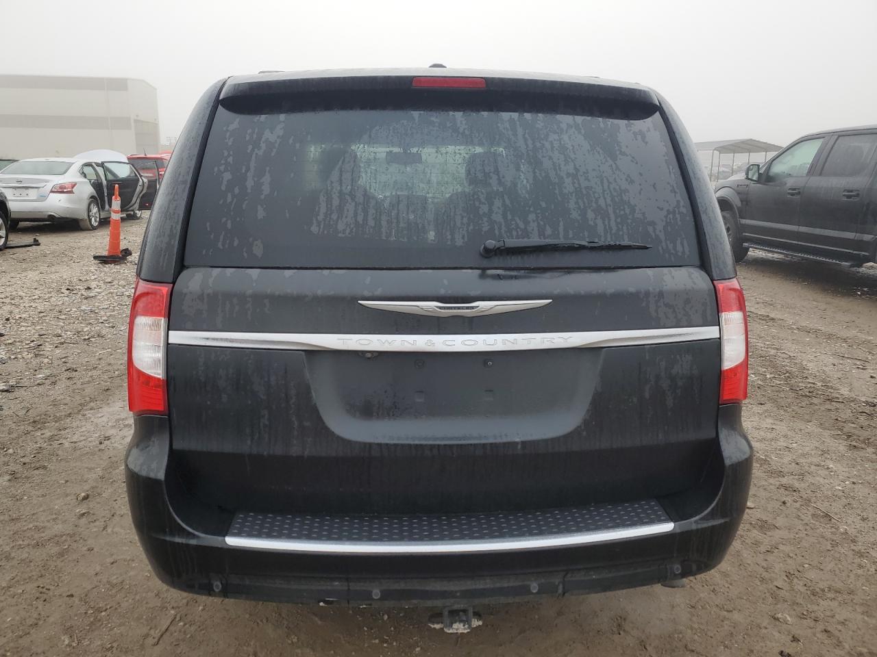 2015 Chrysler Town & Country Touring L VIN: 2C4RC1CG1FR731256 Lot: 90474845