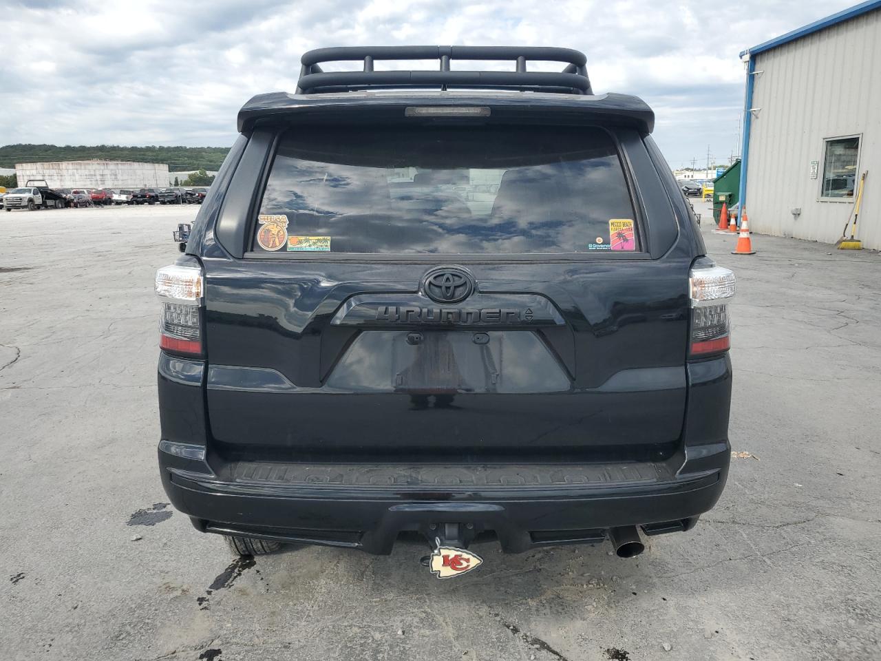 2022 Toyota 4Runner Sr5 Premium VIN: JTESU5JR8N6053133 Lot: 85690345