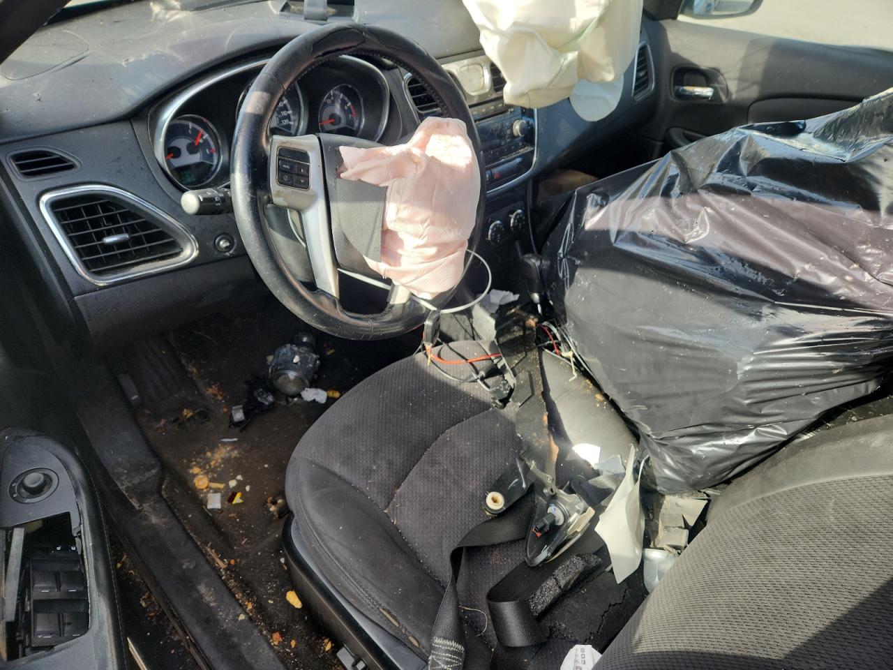 2013 Chrysler 200 Touring VIN: 1C3CCBBB8DN525531 Lot: 85833095