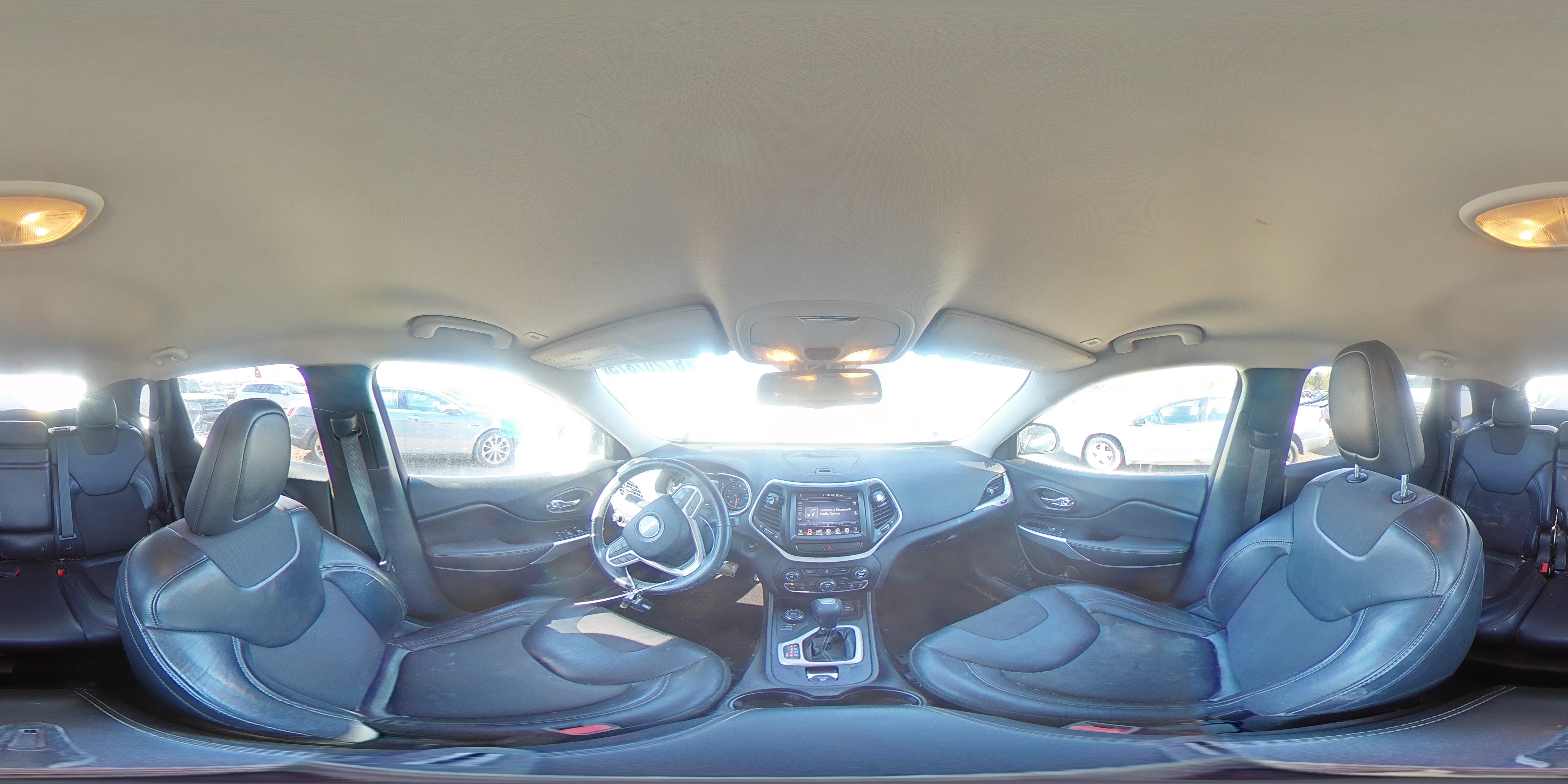 2018 Jeep Cherokee Latitude Plus VIN: 1C4PJMLB0JD502663 Lot: 87207875