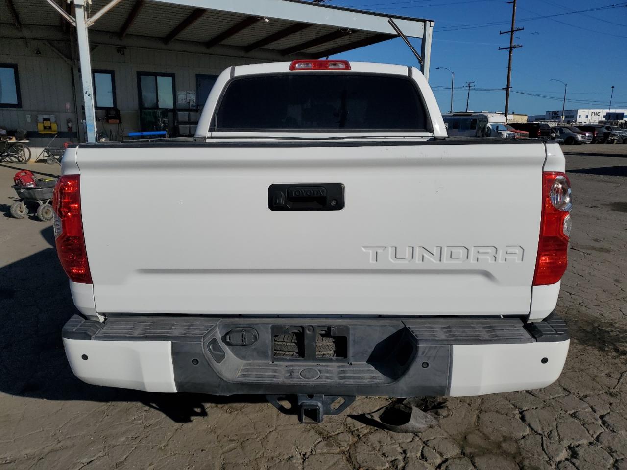 2014 Toyota Tundra Crewmax Platinum VIN: 5TFGY5F12EX160979 Lot: 81782345