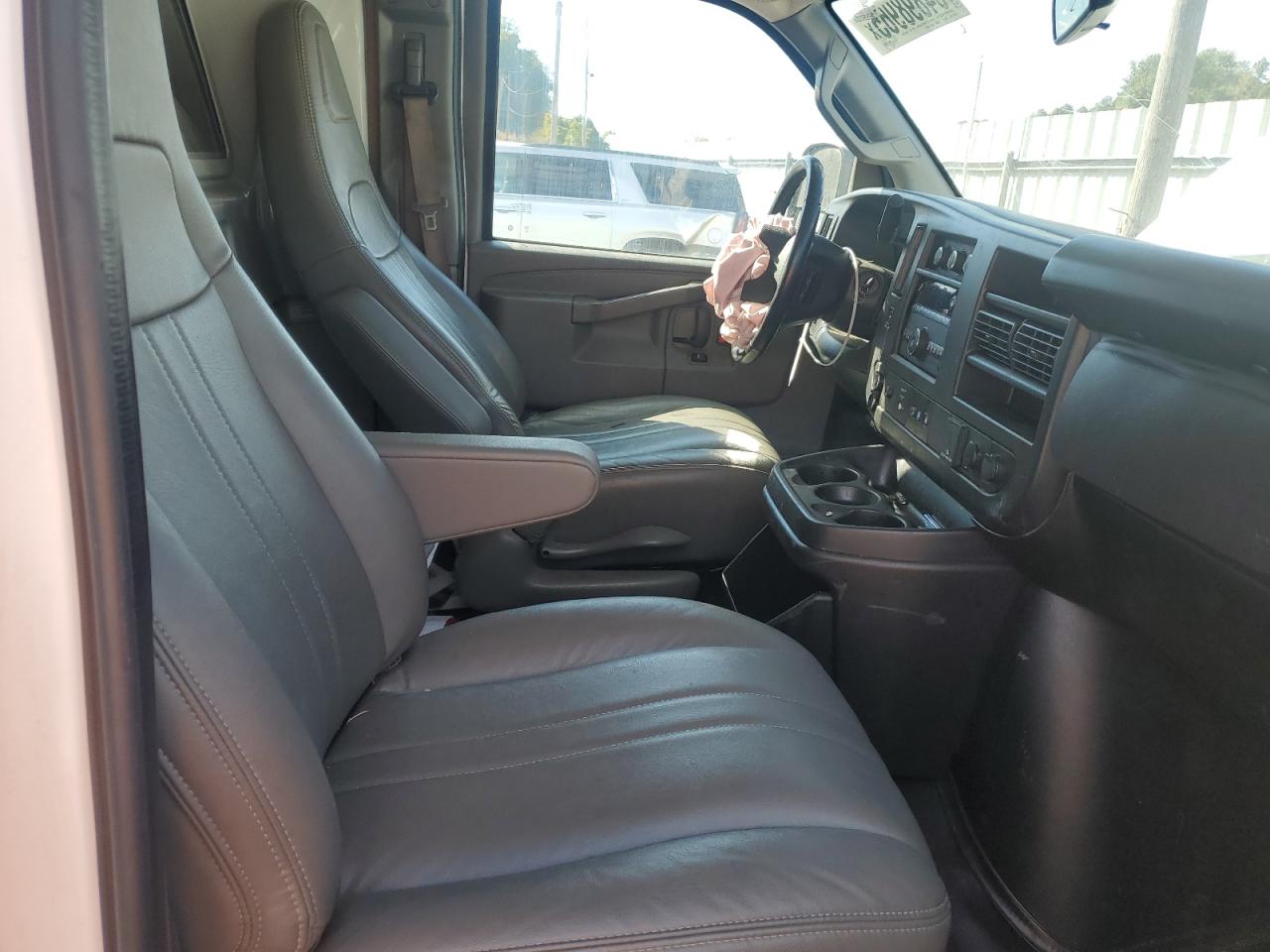 2023 GMC Savana G2500 VIN: 1GTW7AFP2P1151488 Lot: 84898965