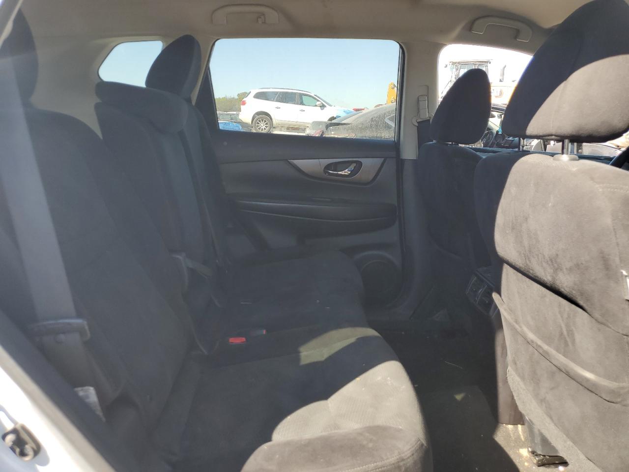 2015 Nissan Rogue S VIN: 5N1AT2ML8FC783275 Lot: 86440005