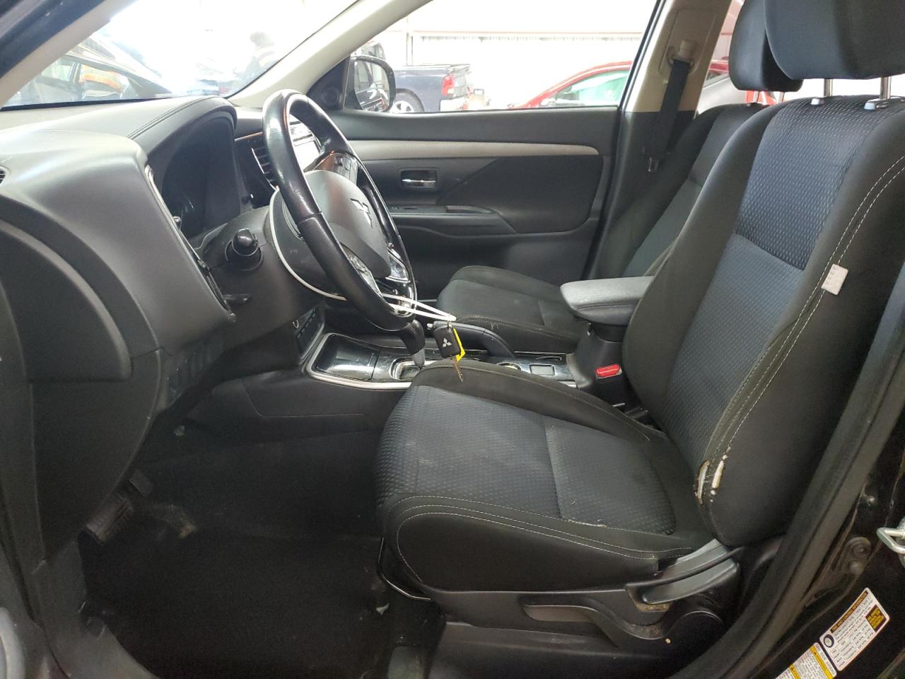 2017 Mitsubishi Outlander Es VIN: JA4AZ2A33HZ030660 Lot: 90908035