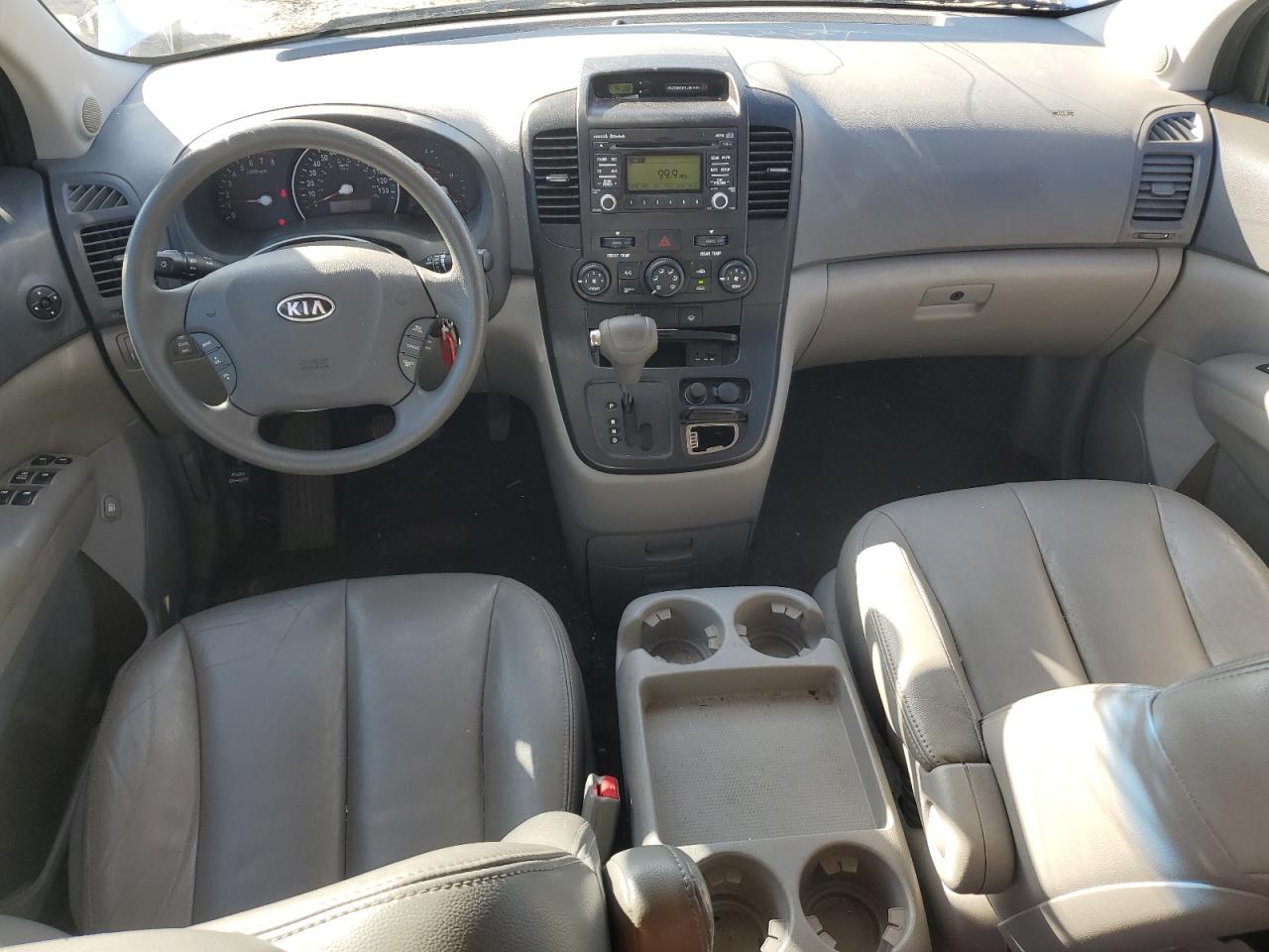 2011 Kia Sedona Lx VIN: KNDMG4C76B6413344 Lot: 82663255