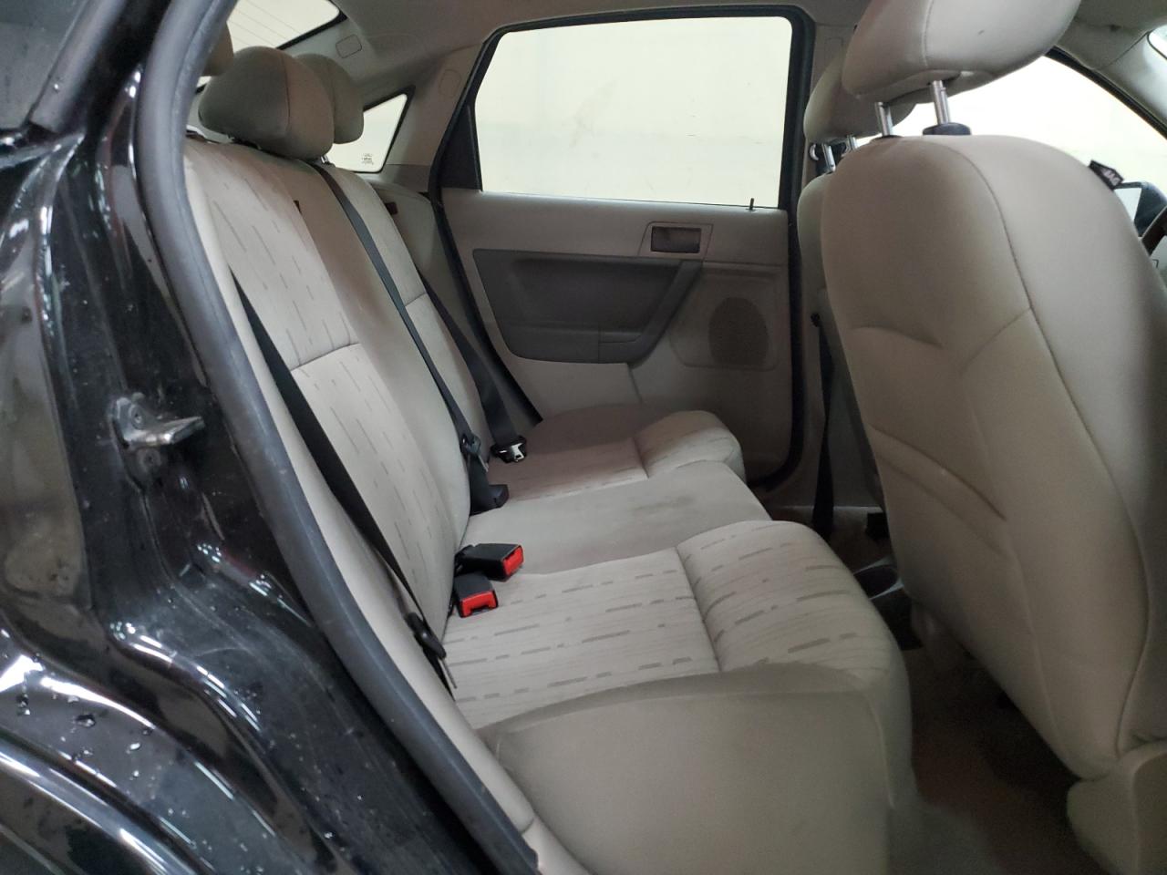 2010 Ford Focus Se VIN: 1FAHP3FN4AW294509 Lot: 90031875