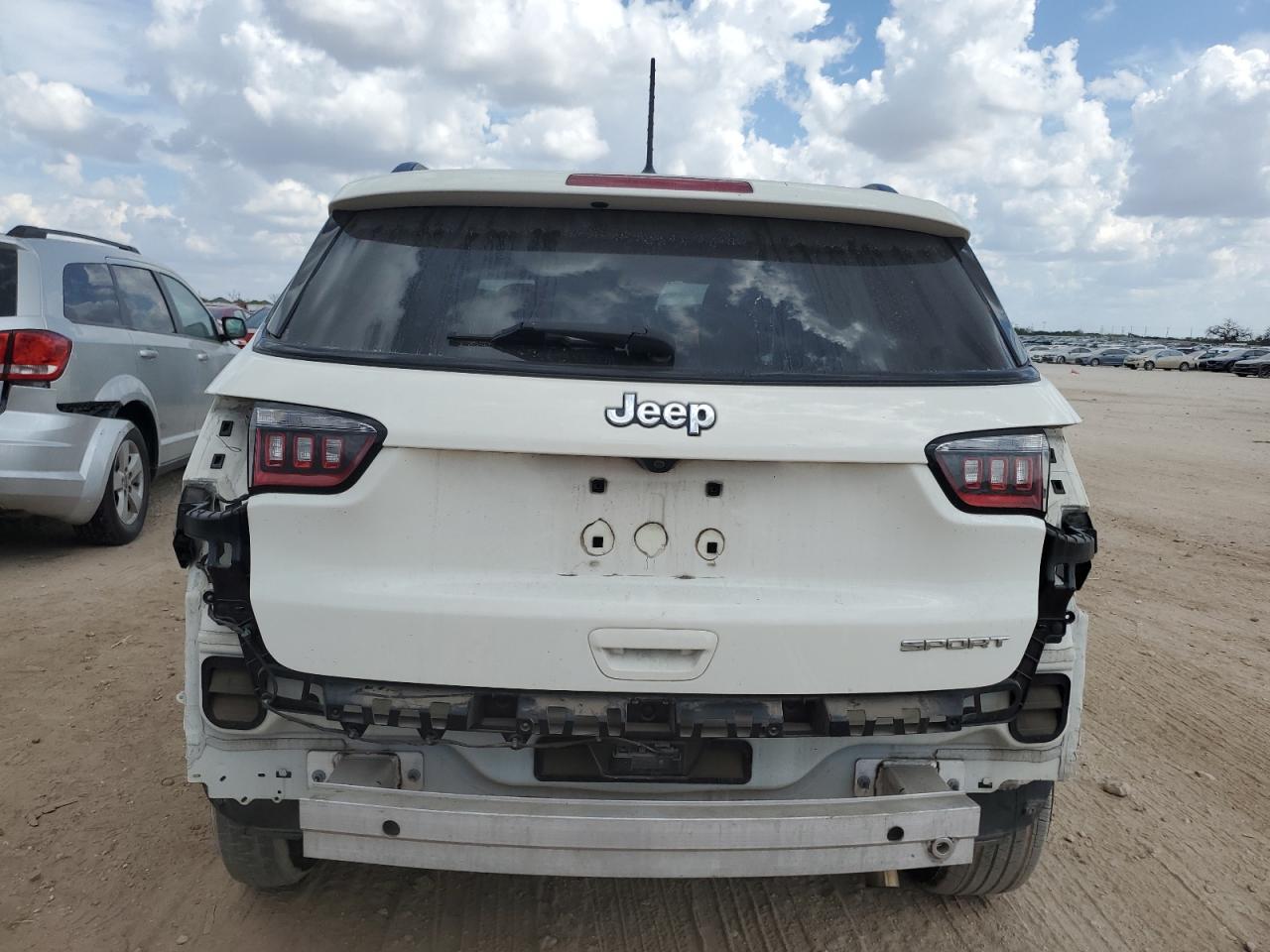 2018 Jeep Compass Sport VIN: 3C4NJCAB3JT438889 Lot: 89702995