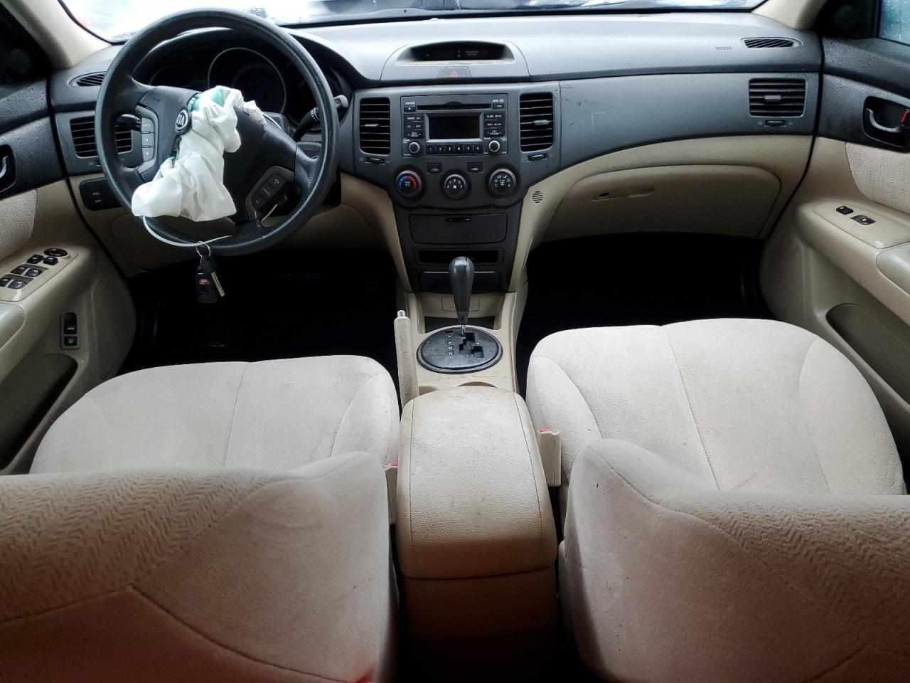 2010 Kia Optima Lx VIN: KNAGG4A86A5425729 Lot: 81983745