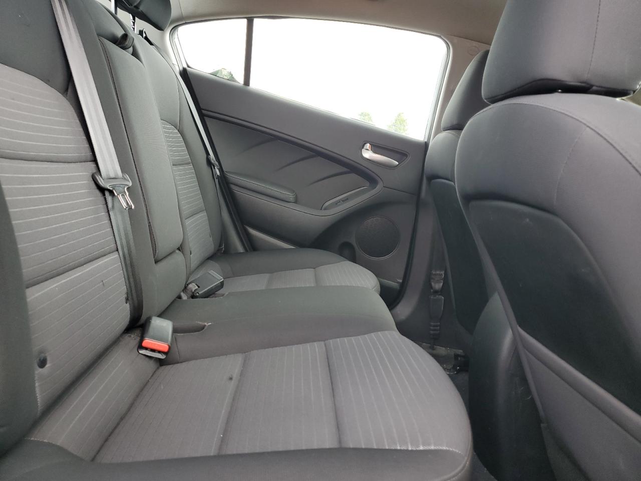 2018 Kia Forte Lx VIN: 3KPFL4A76JE235676 Lot: 89531425