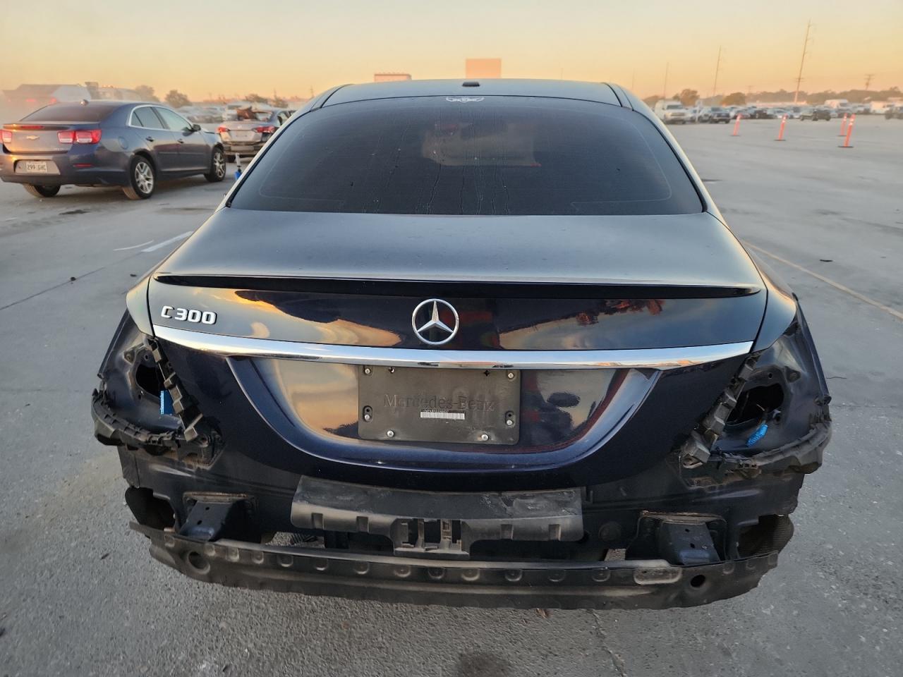 2018 Mercedes-Benz C 300 VIN: 55SWF4JBXJU246037 Lot: 82549015