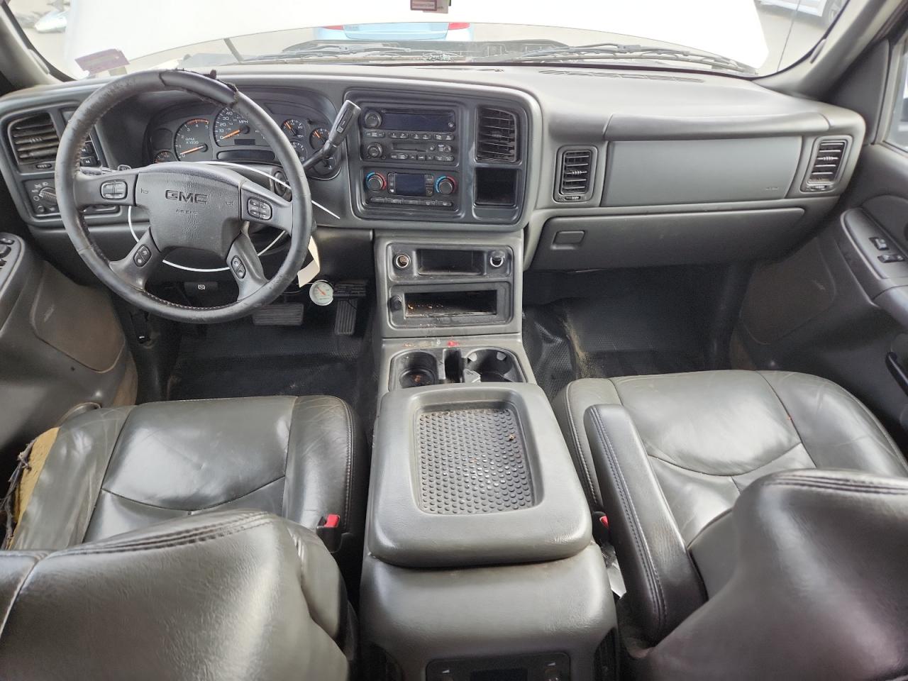 2005 GMC Sierra K2500 Heavy Duty VIN: 1GTHK23215F948689 Lot: 90541615