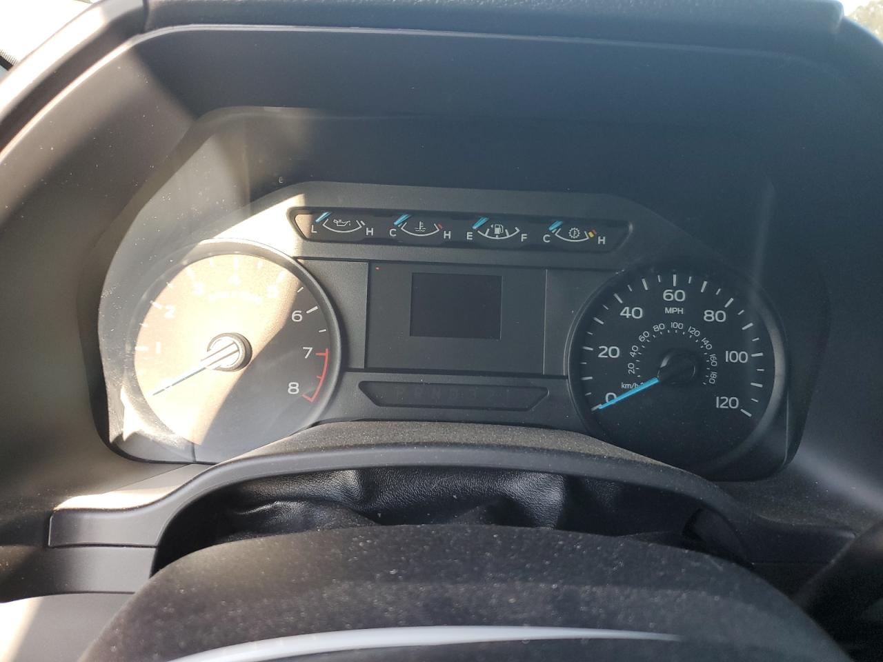 2017 Ford F150 VIN: 1FTMF1C82HKE25811 Lot: 82532025