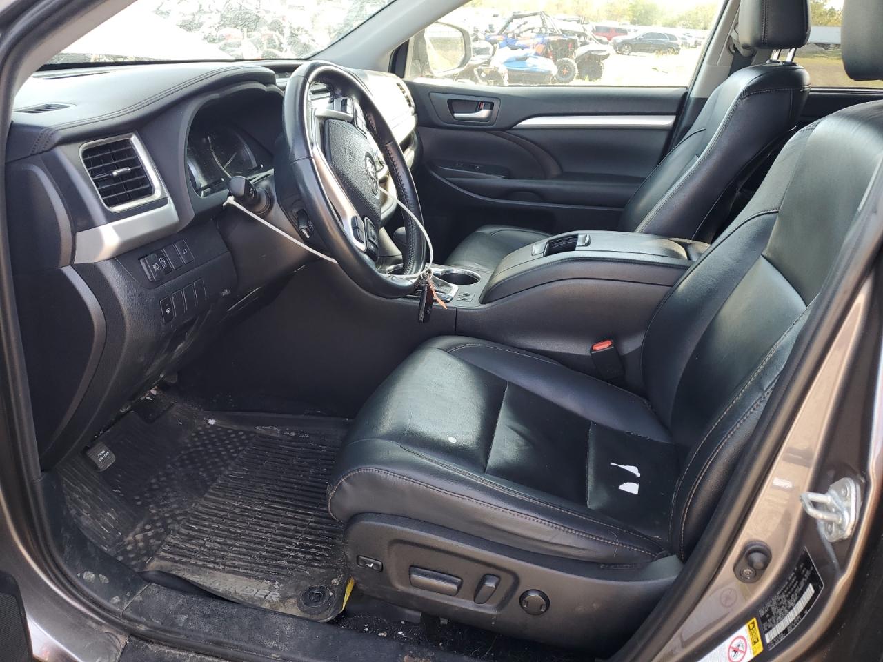 2019 Toyota Highlander Se VIN: 5TDJZRFHXKS570292 Lot: 84657215