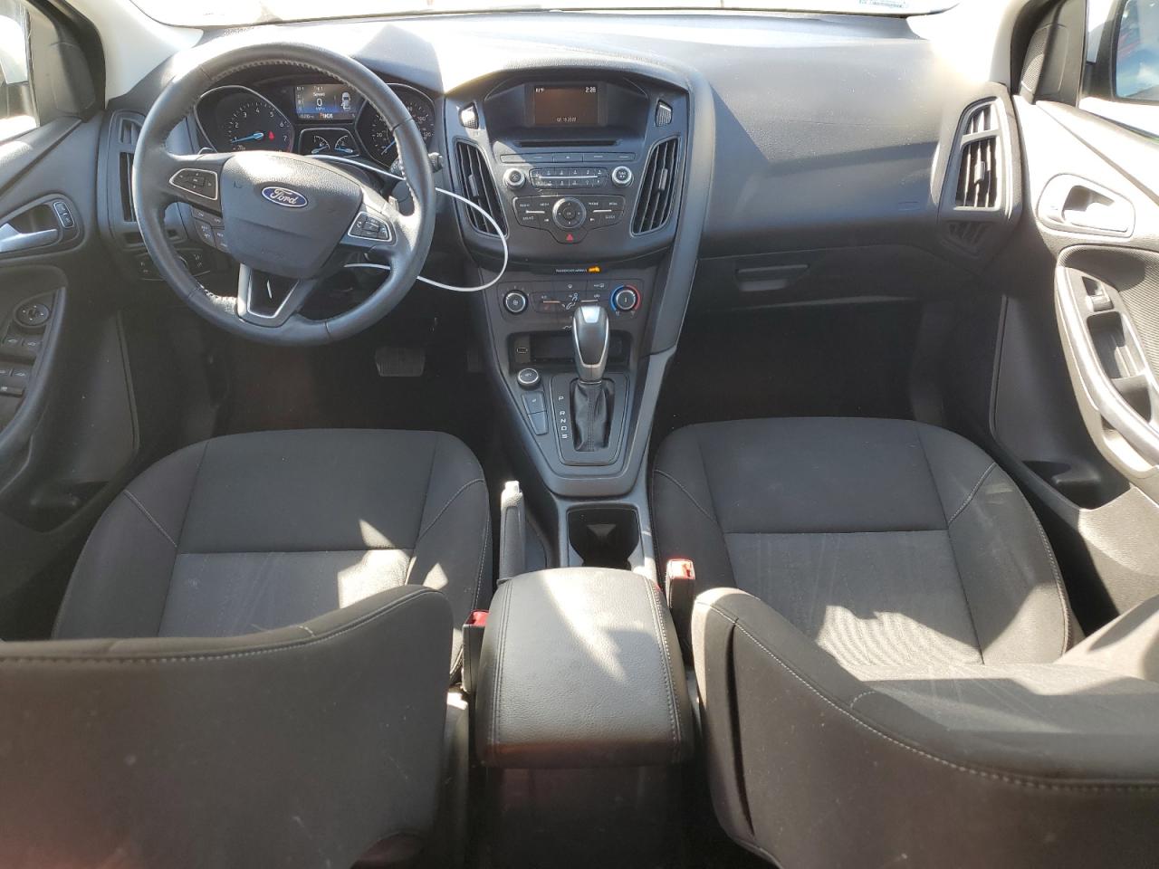 2015 Ford Focus Se VIN: 1FADP3K27FL321026 Lot: 86809455