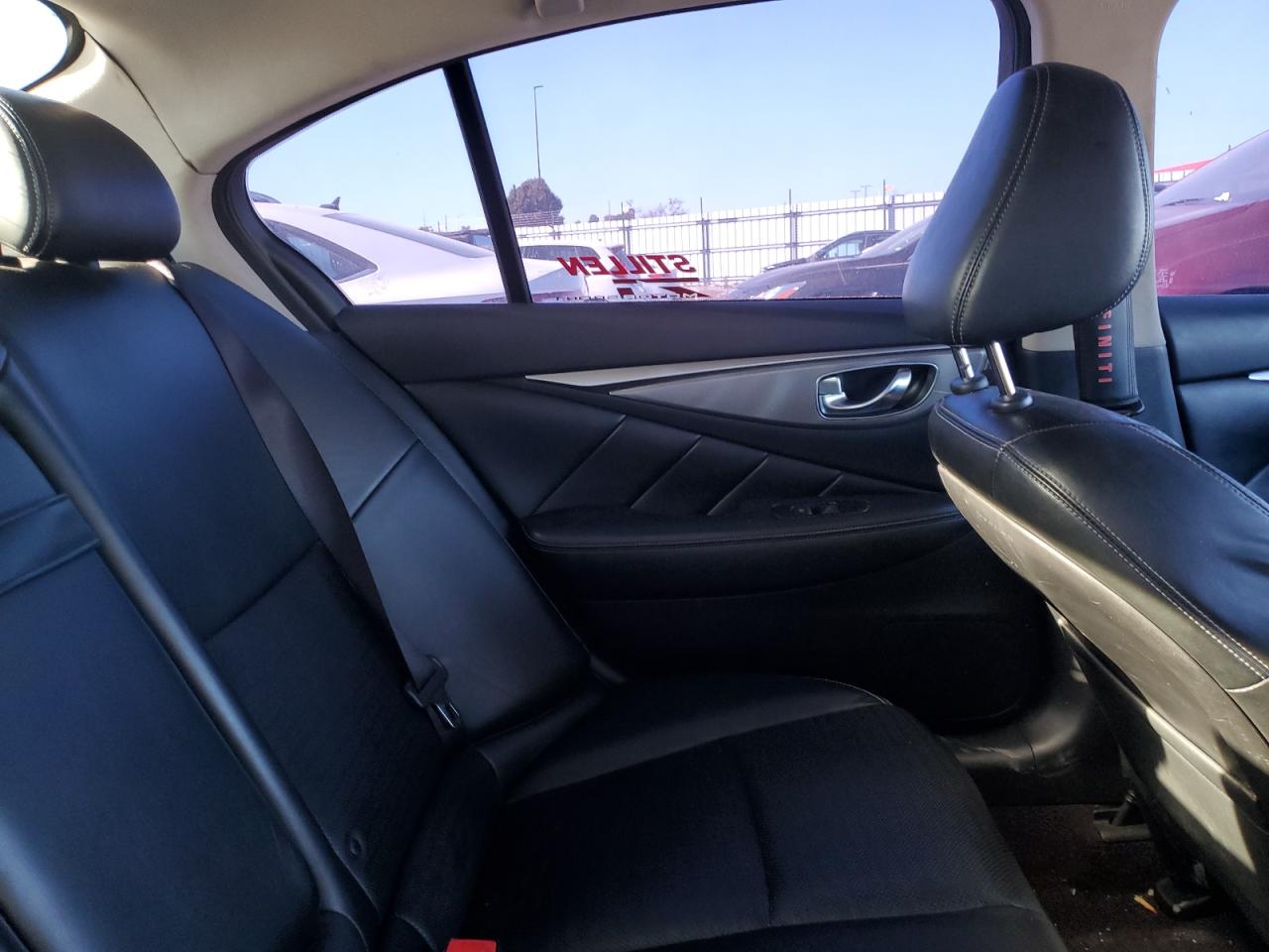 2015 Infiniti Q50 Base VIN: JN1BV7AP9FM331923 Lot: 85561025