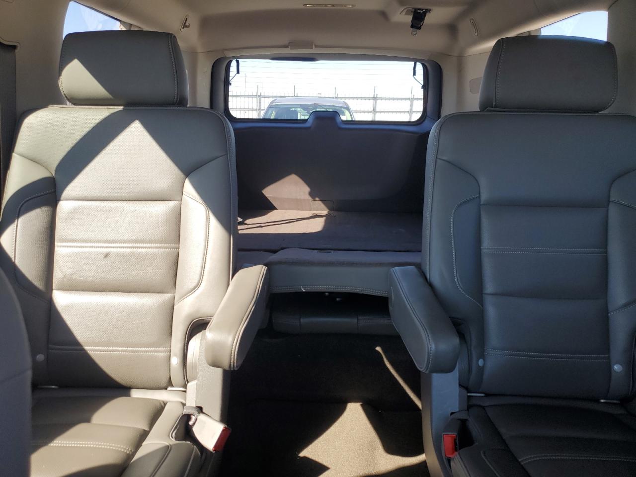 2019 GMC Yukon Xl Denali VIN: 1GKS2HKJ0KR124005 Lot: 87473625