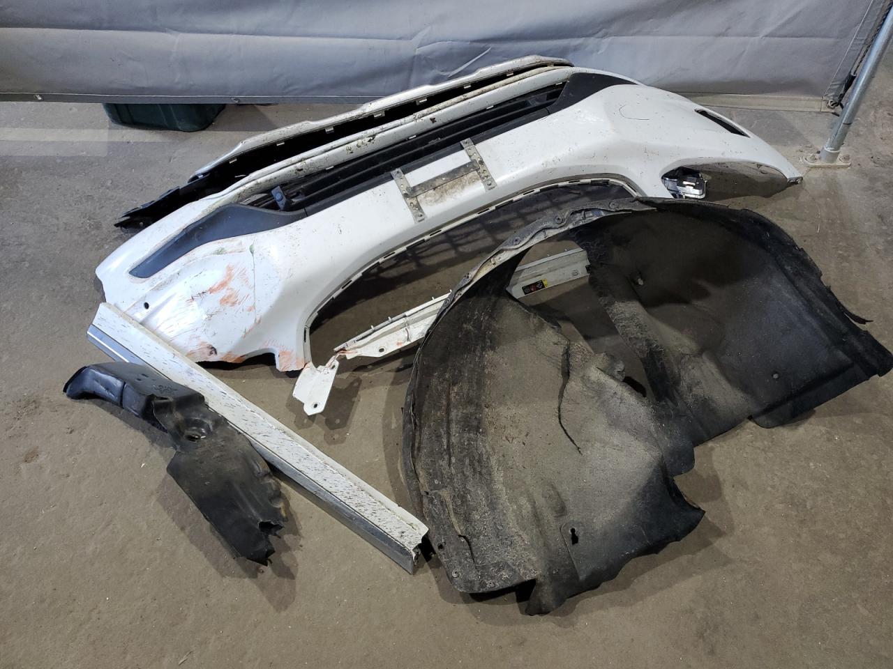 2015 Volvo Xc60 T6 Premier VIN: YV4902RKXF2637690 Lot: 84900715