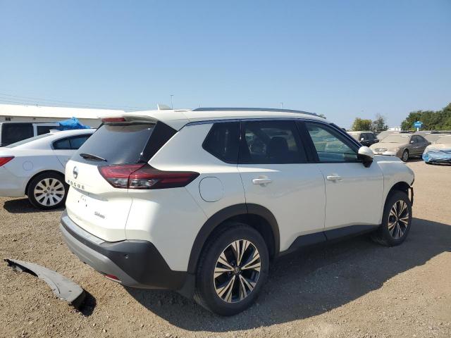 NISSAN ROGUE 2021 Белы