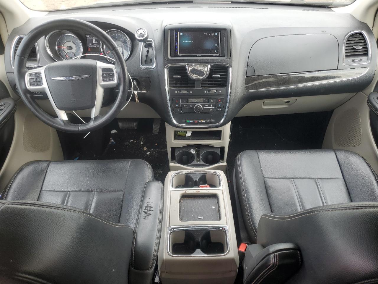 2016 Chrysler Town & Country Touring VIN: 2C4RC1BG4GR173048 Lot: 82587855