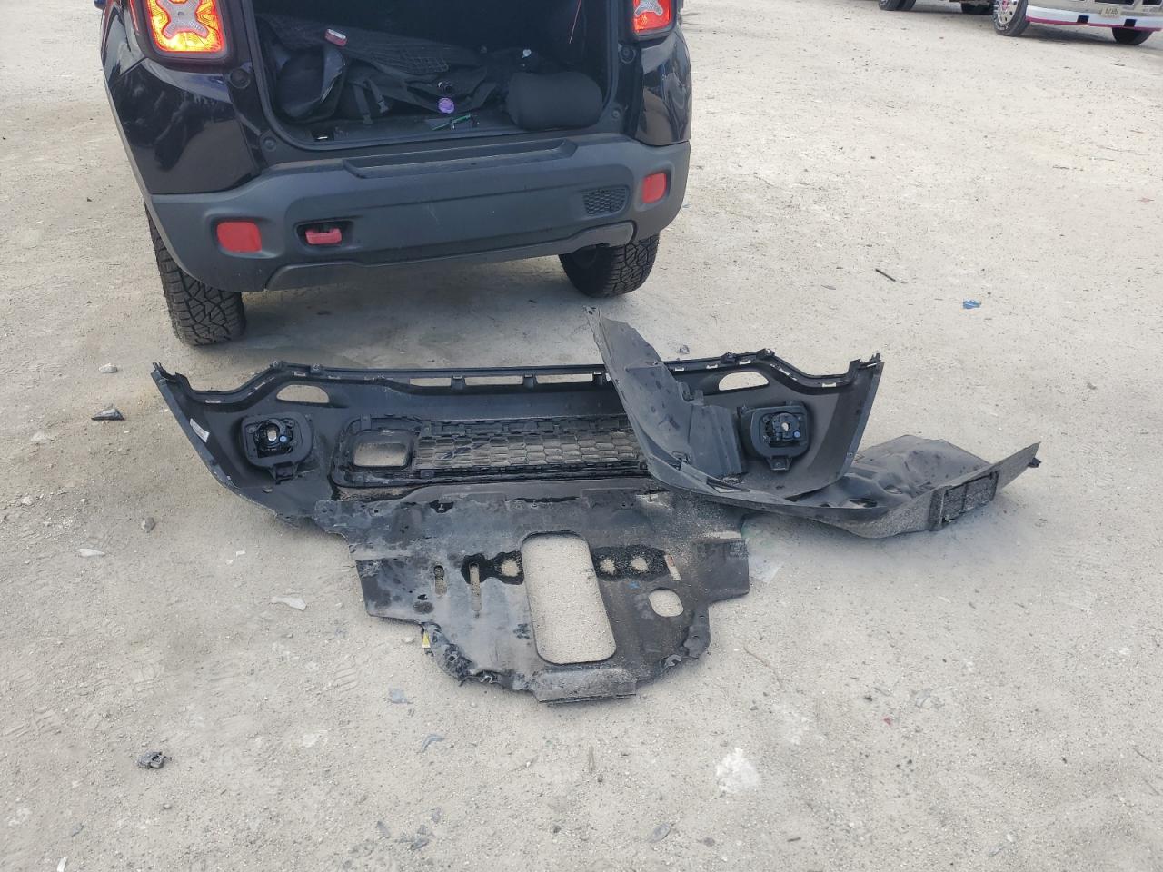 2016 Jeep Renegade Trailhawk VIN: ZACCJBCT9GPC99827 Lot: 81955065