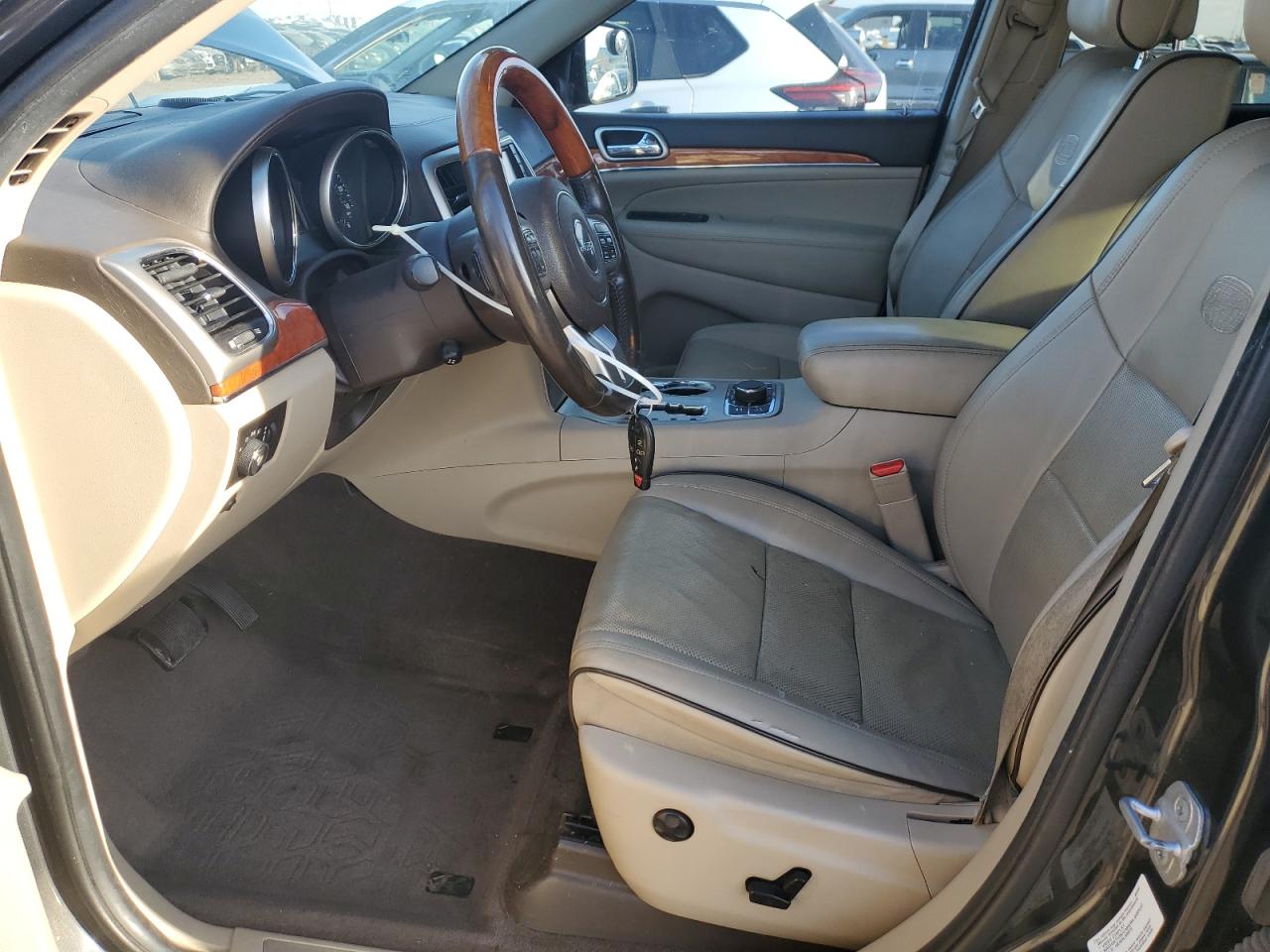 2011 Jeep Grand Cherokee Overland VIN: 1J4RR6GT8BC552423 Lot: 84300745