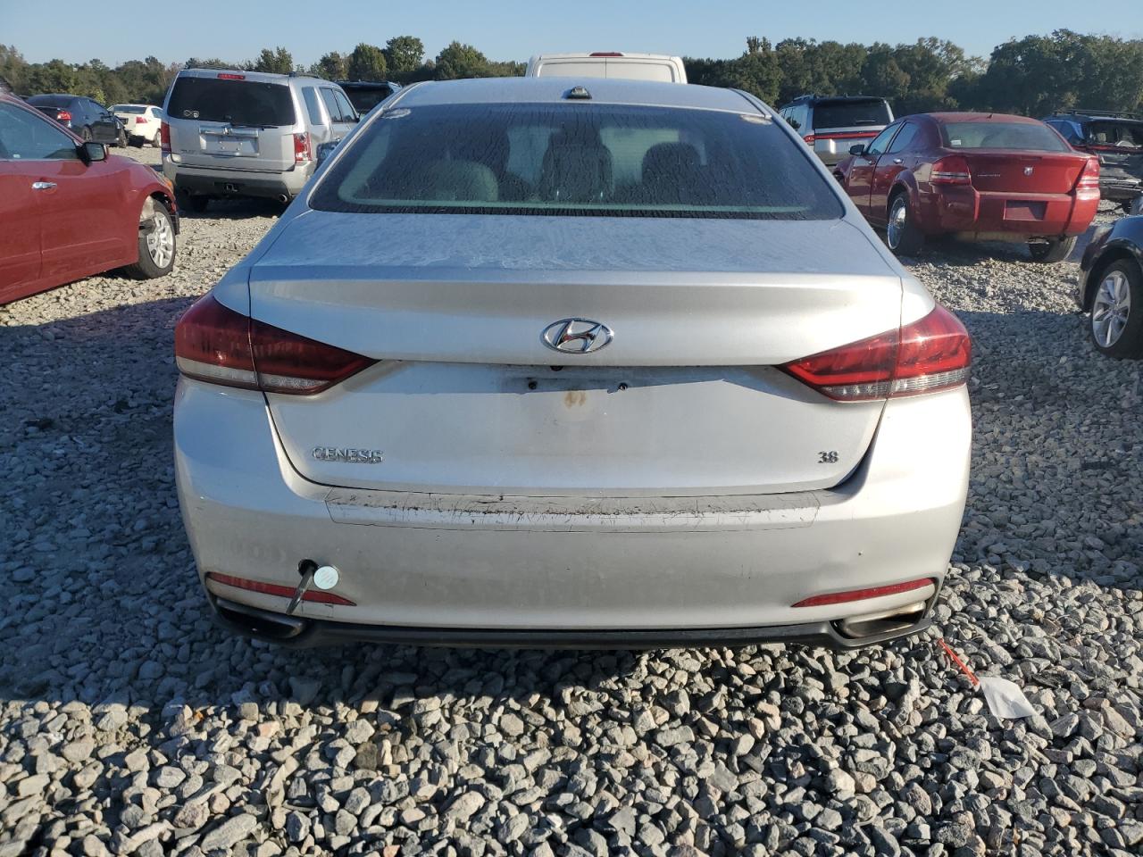 2015 Hyundai Genesis 3.8L VIN: KMHGN4JE2FU051806 Lot: 85565085