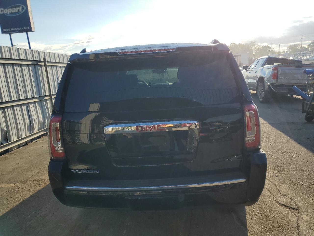 2015 GMC Yukon Denali VIN: 1GKS2CKJ7FR641195 Lot: 82192895