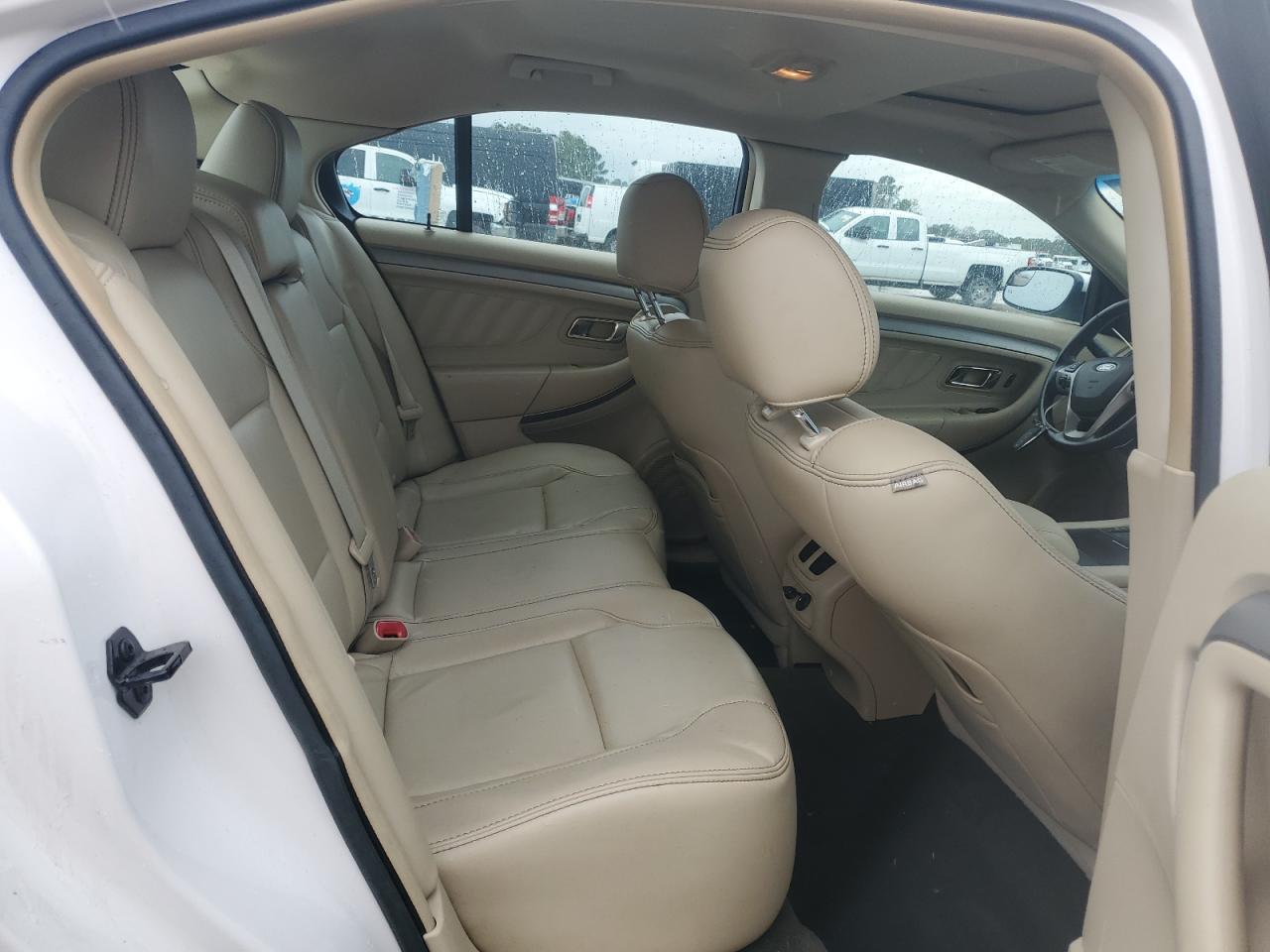 2013 Ford Taurus Sel VIN: 1FAHP2E85DG200710 Lot: 90021925