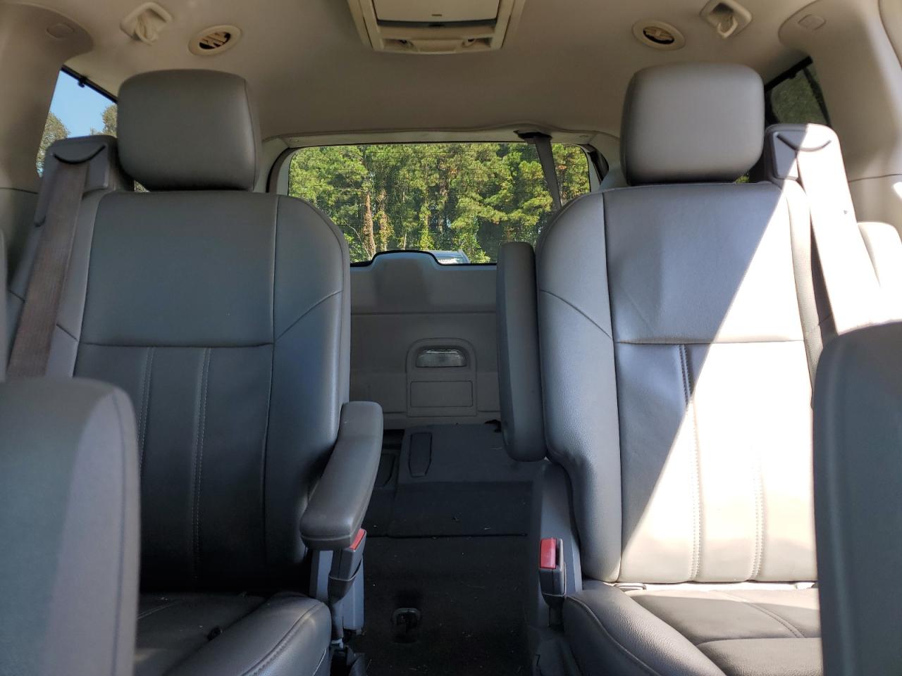 2008 Chrysler Town & Country Touring VIN: 2A8HR54P28R794555 Lot: 86630785