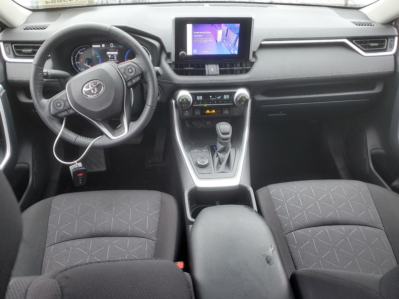 2024 Toyota Rav4 Xle VIN: JTMRWRFV0RD257954 Lot: 82190435