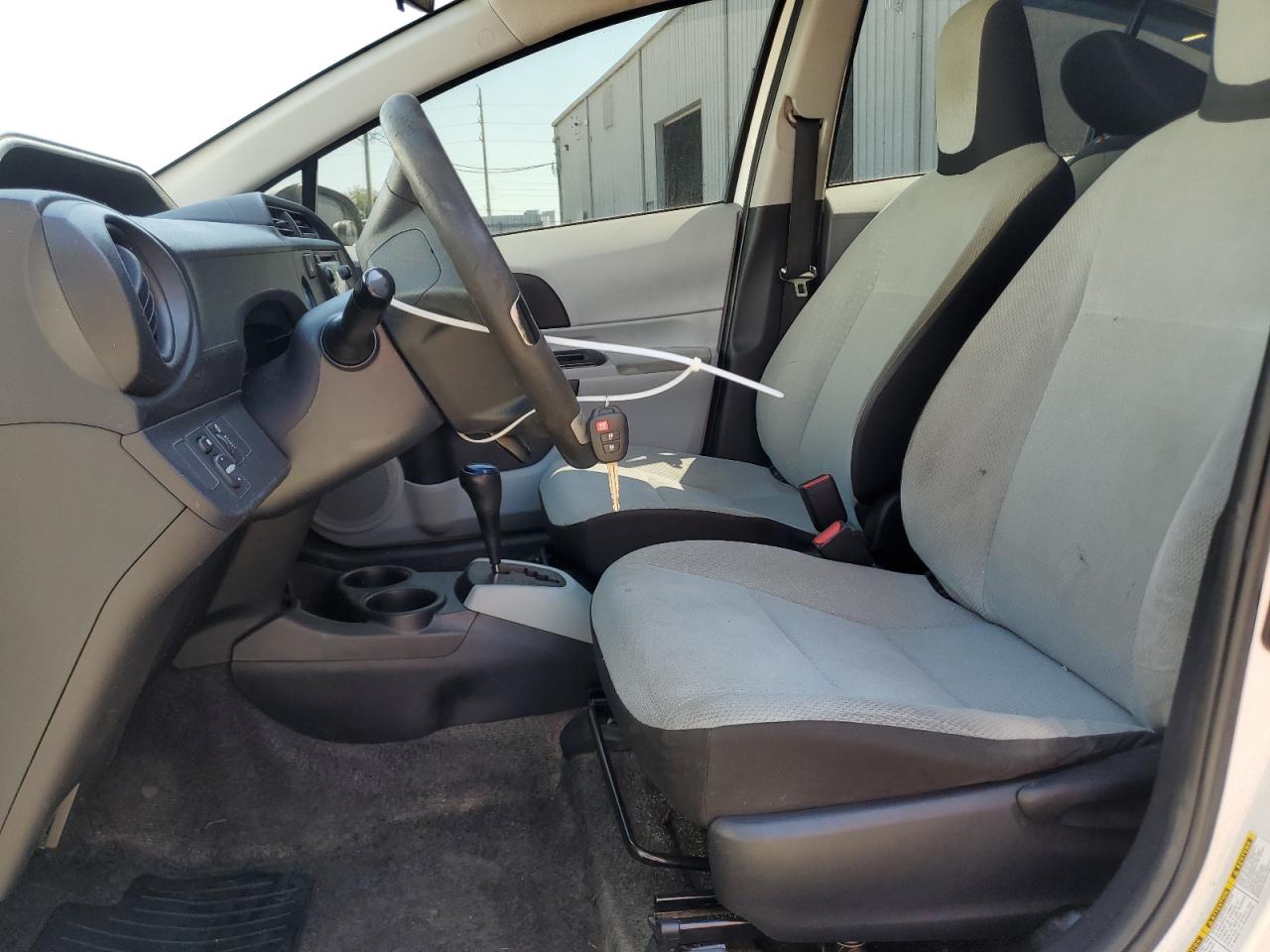 2012 Toyota Prius C VIN: JTDKDTB32C1022926 Lot: 89705155