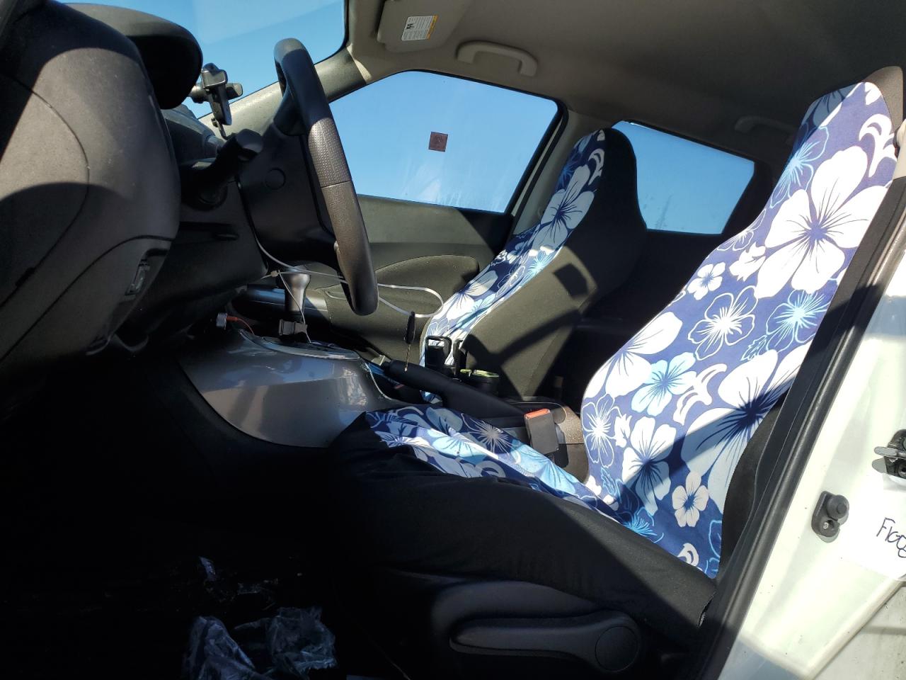 2011 Nissan Juke S VIN: JN8AF5MR4BT022050 Lot: 90641755