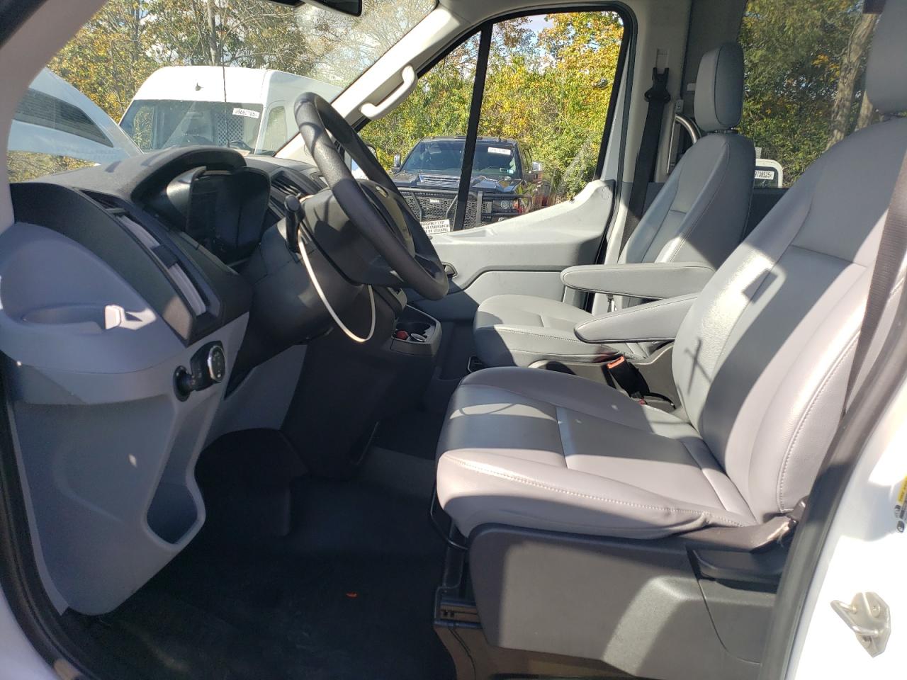 2019 Ford Transit T-350 Hd VIN: 1FBVU4XM2KKB12367 Lot: 89821535