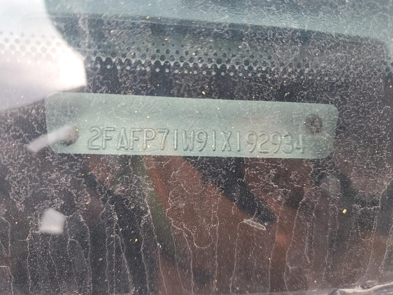 2001 Ford Crown Victoria Police Interceptor VIN: 2FAFP71W91X192934 Lot: 90677935