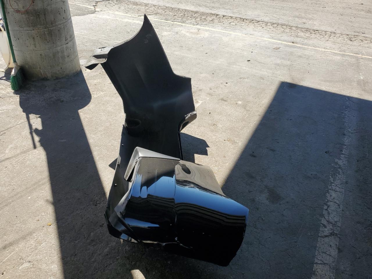 2015 Subaru Legacy 2.5I Limited VIN: 4S3BNAN68F3075520 Lot: 82240525