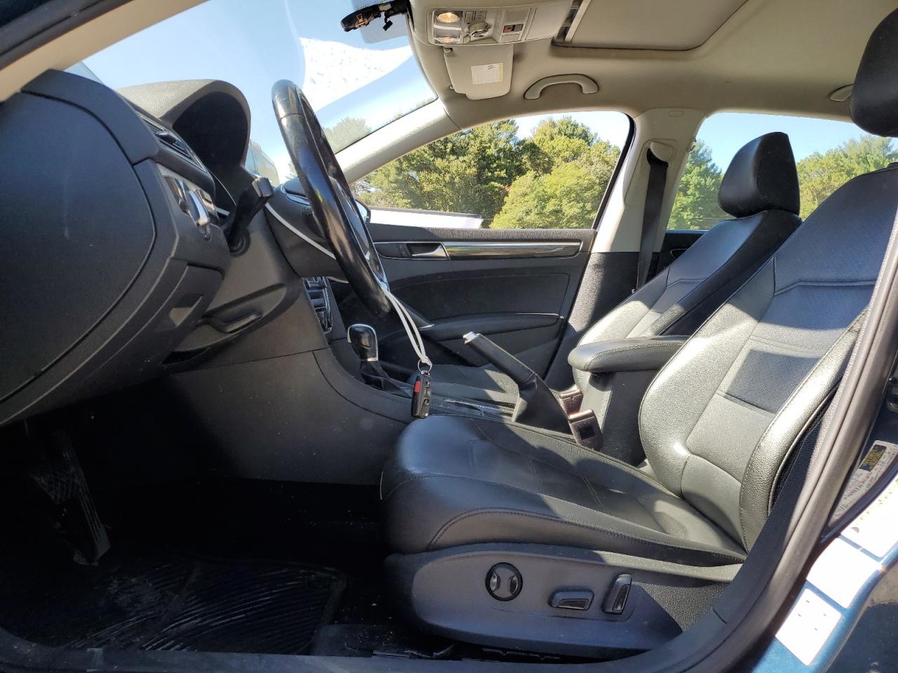 2018 Volkswagen Passat Se VIN: 1VWBA7A30JC018096 Lot: 84484795