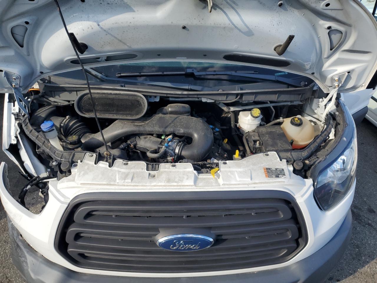 2018 Ford Transit 250 Delivery Van VIN: 1FTYR1ZM9JKA84815 Lot: 84281075