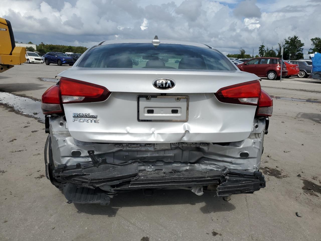 2018 Kia Forte Lx VIN: 3KPFL4A76JE270900 Lot: 82339045